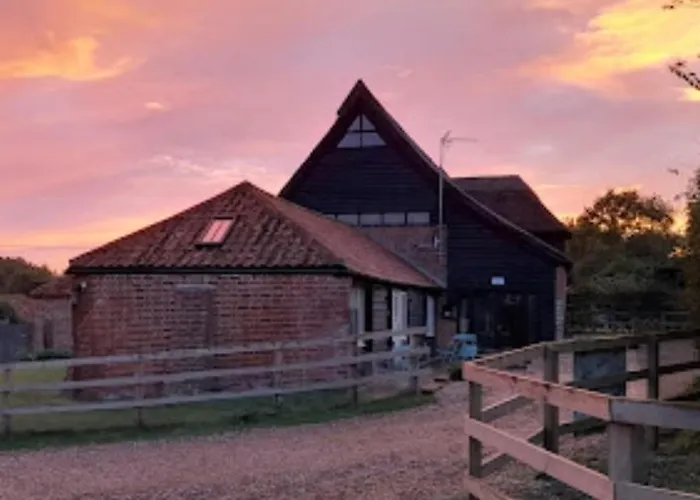 Dingle Marsh Barns